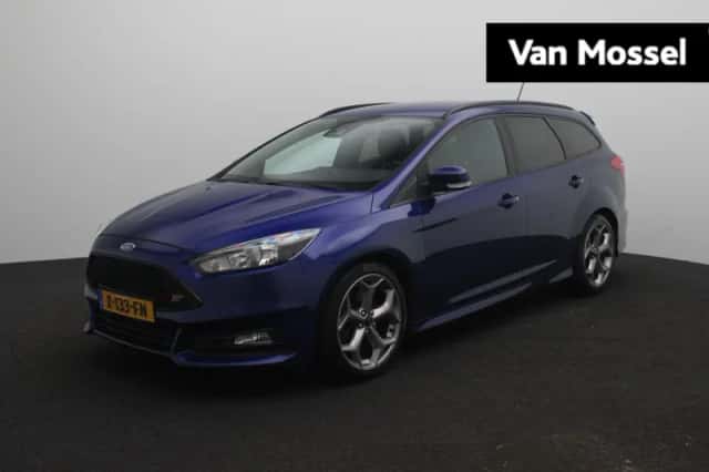 Ford Focus (2018) thumbnail 1