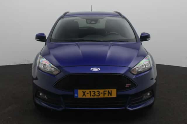 Ford Focus (2018) thumbnail 4