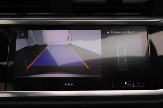 Audi Q3 (2019) thumbnail 20