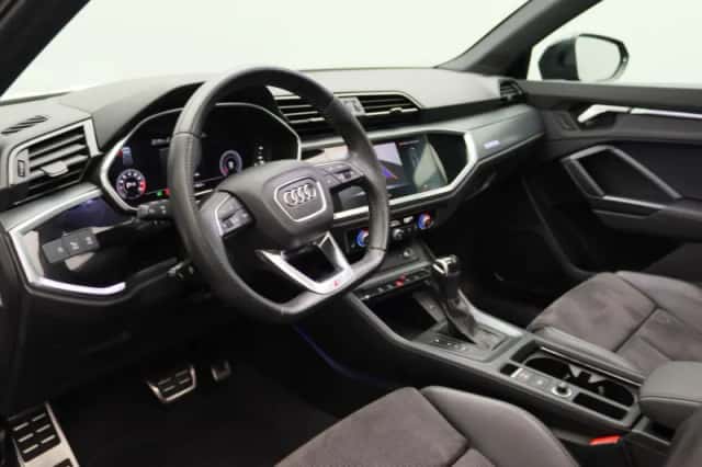Audi Q3 (2019) thumbnail 25