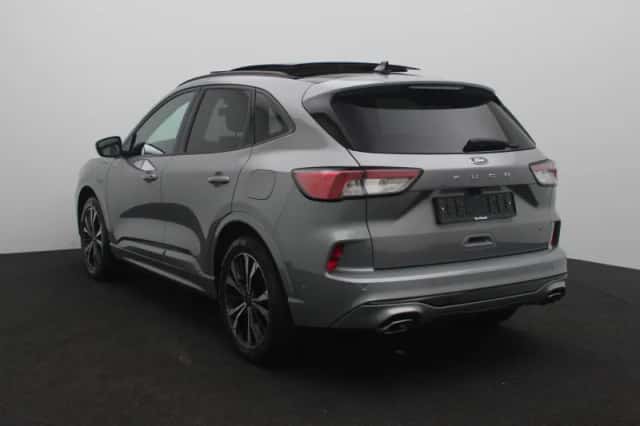 Ford Kuga (2022) thumbnail 3