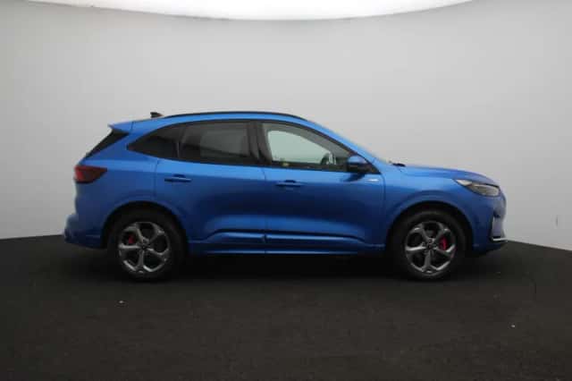 Ford Kuga (2025) thumbnail 6