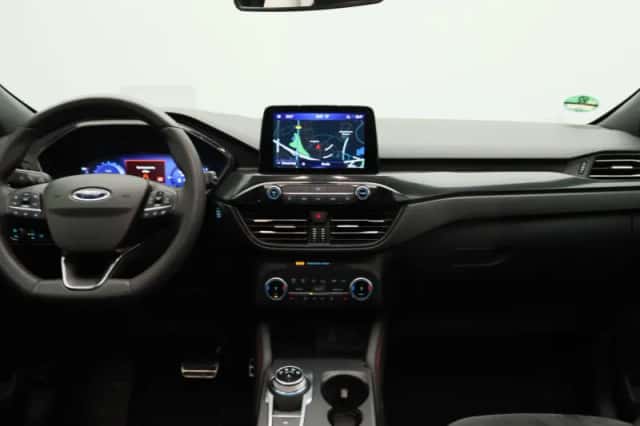 Ford Kuga (2022) thumbnail 8