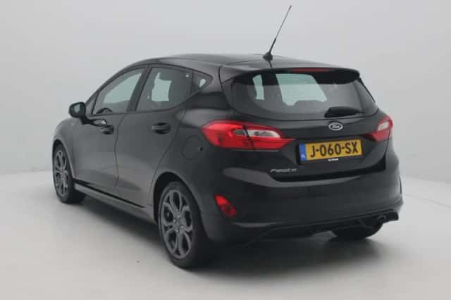 Ford Fiesta (2018) thumbnail 3