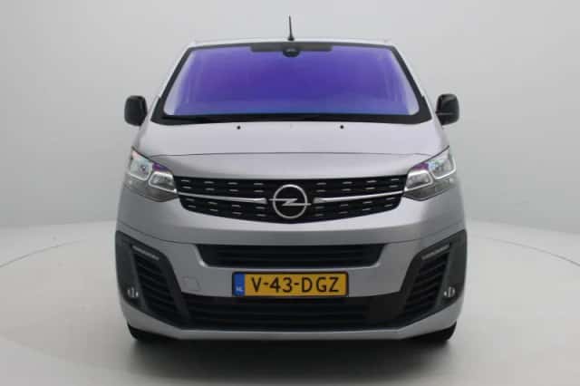 Opel Vivaro (2024) thumbnail 3