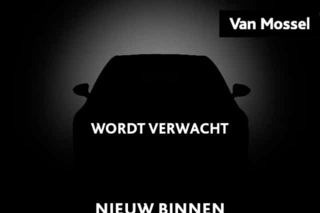 Ford Kuga (2022) thumbnail 1