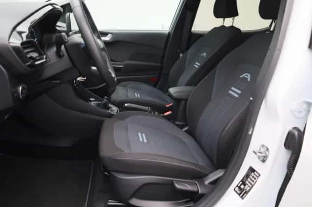 Ford Fiesta (2023) thumbnail 12