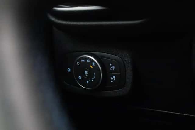 Ford Fiesta (2023) thumbnail 25