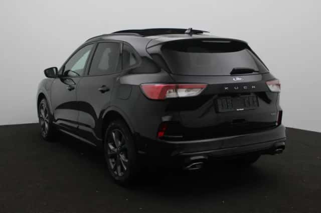 Ford Kuga (2021) thumbnail 3