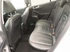 Ford Focus thumbnail 18