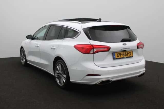 Ford Focus (2019) thumbnail 3