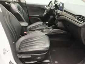 Ford Focus thumbnail 32
