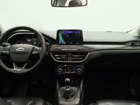 Ford Focus thumbnail 8