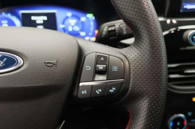 Ford Kuga (2023) thumbnail 19