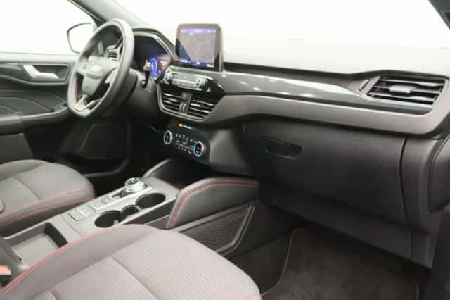 Ford Kuga (2023) thumbnail 24