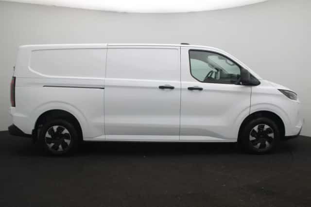 Ford E-Transit Custom (2026) thumbnail 6