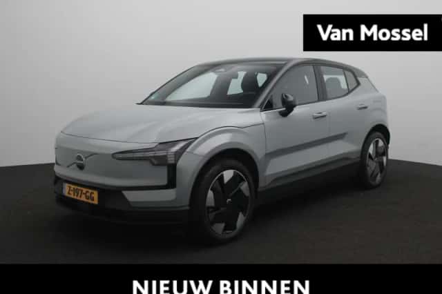 Volvo EX30 (2024) thumbnail 1