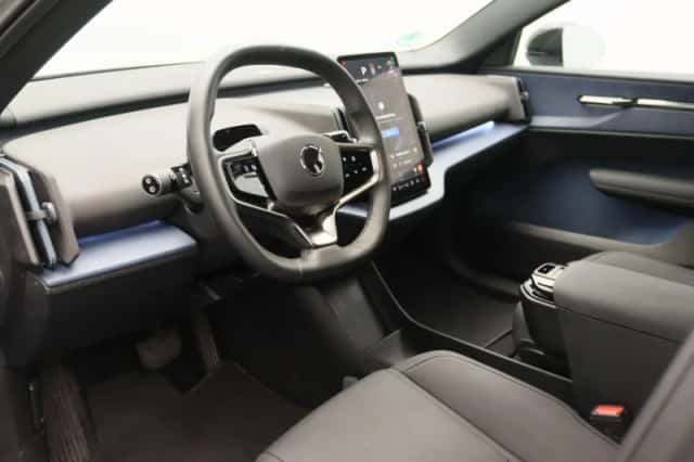 Volvo EX30 (2024) thumbnail 19