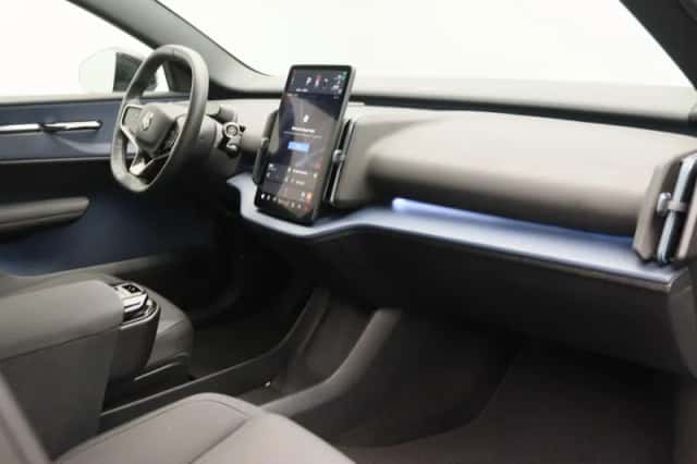 Volvo EX30 (2024) thumbnail 20
