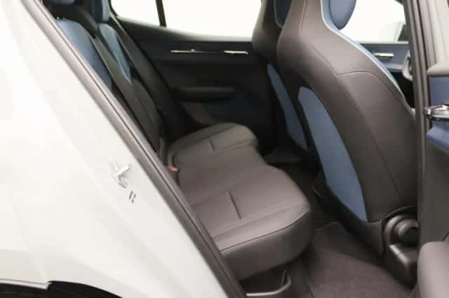 Volvo EX30 (2024) thumbnail 22