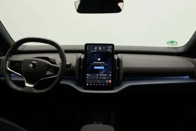 Volvo EX30 (2024) thumbnail 7