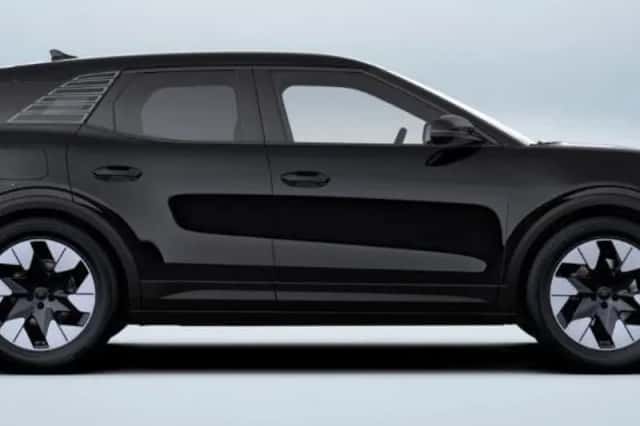 Ford Explorer (2024) thumbnail 2