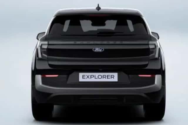 Ford Explorer (2024) thumbnail 4