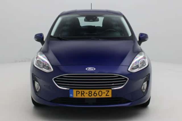Ford Fiesta (2017) thumbnail 3