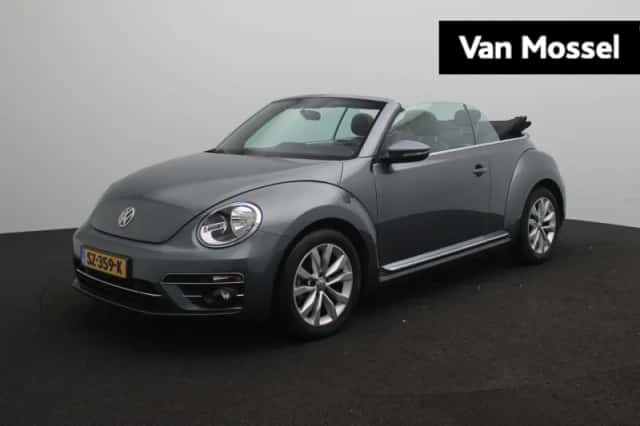 Volkswagen Beetle (2018) thumbnail 1