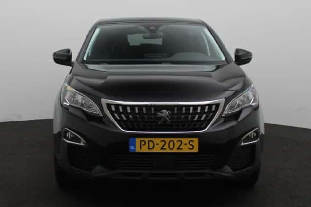 Peugeot 3008 (2017) thumbnail 4