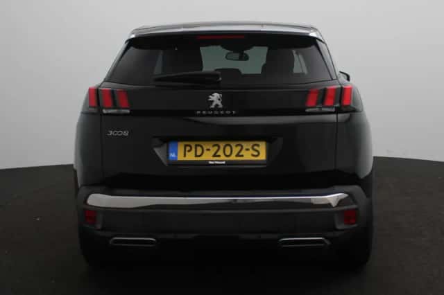 Peugeot 3008 (2017) thumbnail 6