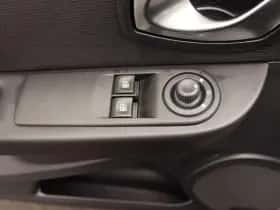 Renault Clio thumbnail 21