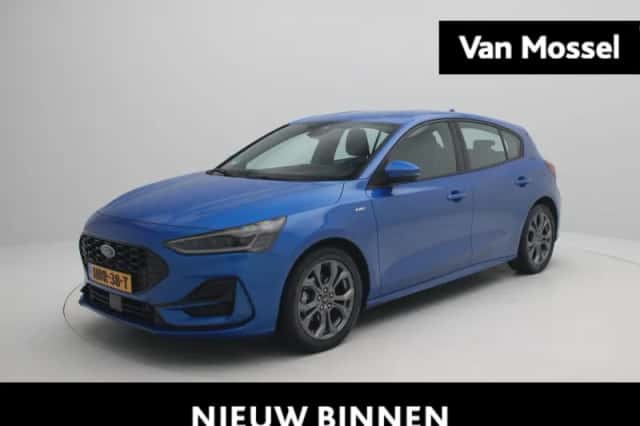 Ford Focus (2023) thumbnail 1