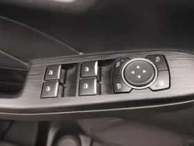 Ford Kuga thumbnail 26
