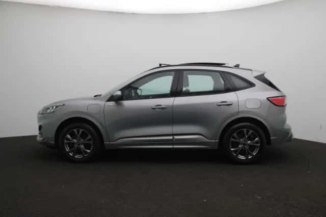 Ford Kuga (2022) thumbnail 5
