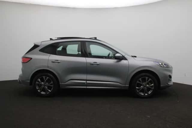 Ford Kuga (2022) thumbnail 7