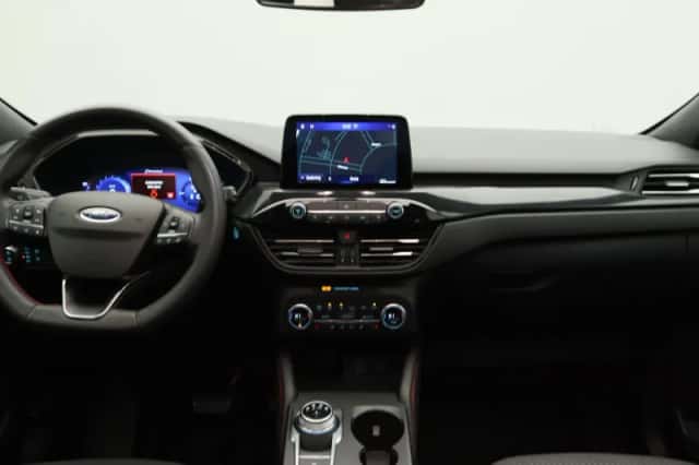 Ford Kuga (2022) thumbnail 8