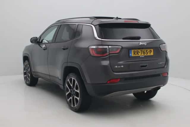 Jeep Compass (2018) thumbnail 3
