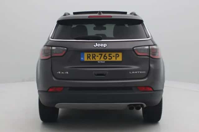 Jeep Compass (2018) thumbnail 6
