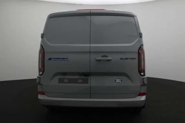 Ford E-Transit (2025) thumbnail 5