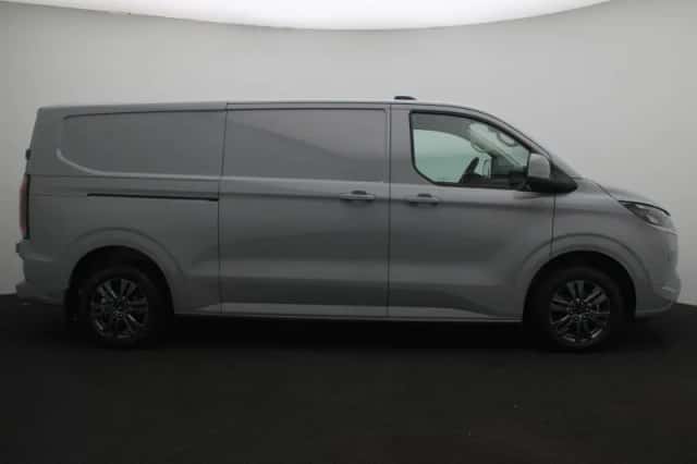 Ford E-Transit (2025) thumbnail 6