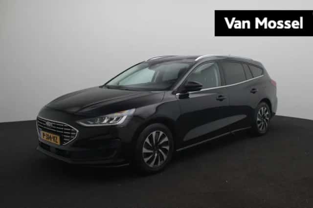 Ford Focus (2022) thumbnail 1