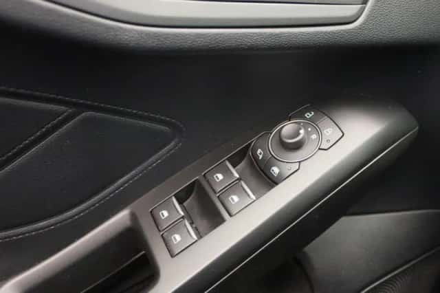 Ford Focus (2022) thumbnail 22