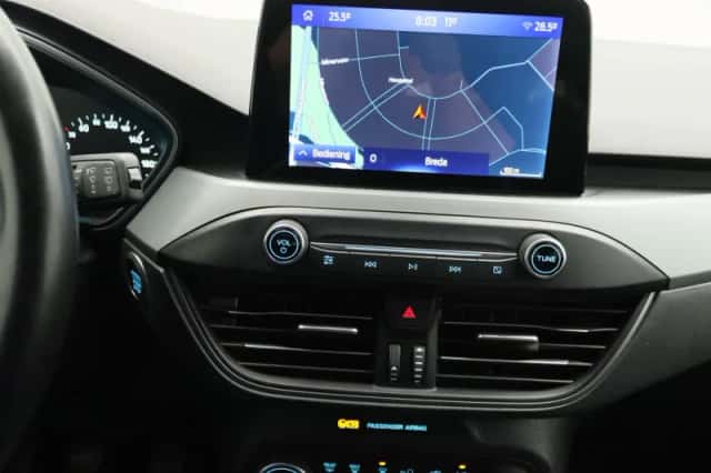 Ford Focus (2022) thumbnail 9