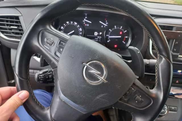 Opel Vivaro (2024) thumbnail 2