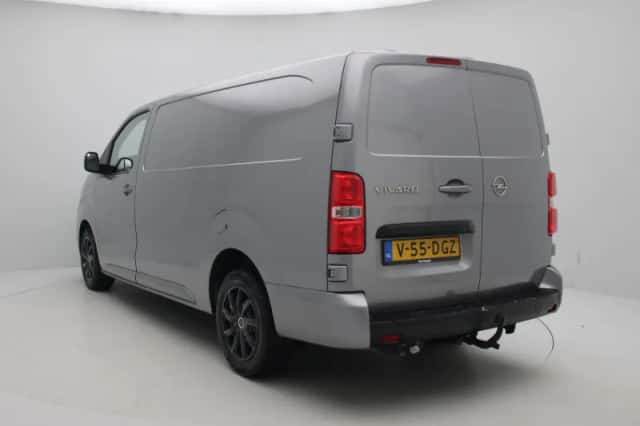 Opel Vivaro (2024) thumbnail 2