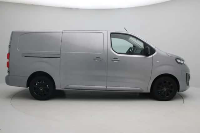 Opel Vivaro (2024) thumbnail 6