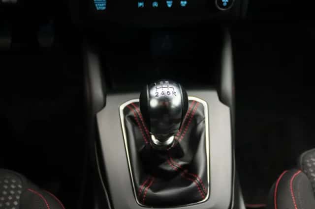 Ford Focus (2022) thumbnail 12