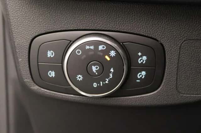 Ford Focus (2022) thumbnail 21