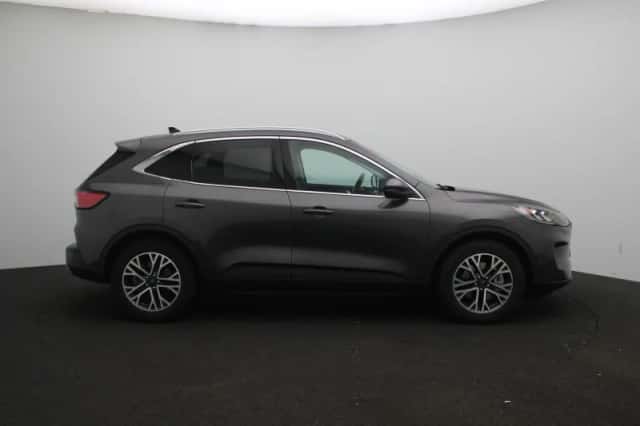 Ford Kuga (2020) thumbnail 11